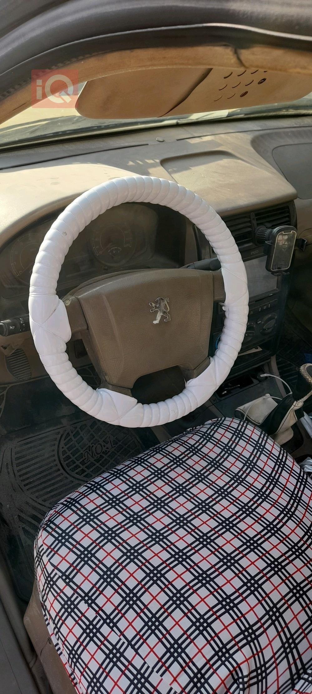 بيجو 405